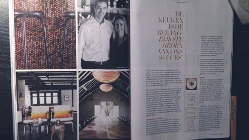 Ik zie het nu pas. De publicatie… Hij is prachtig! In Uit Magazine Restaurant Den Burgh. Alle