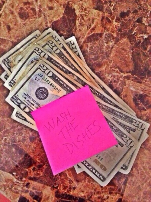 gold-kushkloudz:  i would wash tf out those dishes  