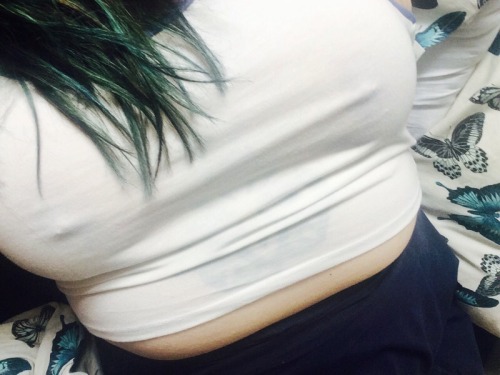 rose-velvette:  I like my see through tank top