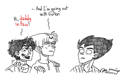 stupidoomdoodles:  vegeta got his priorities straight 