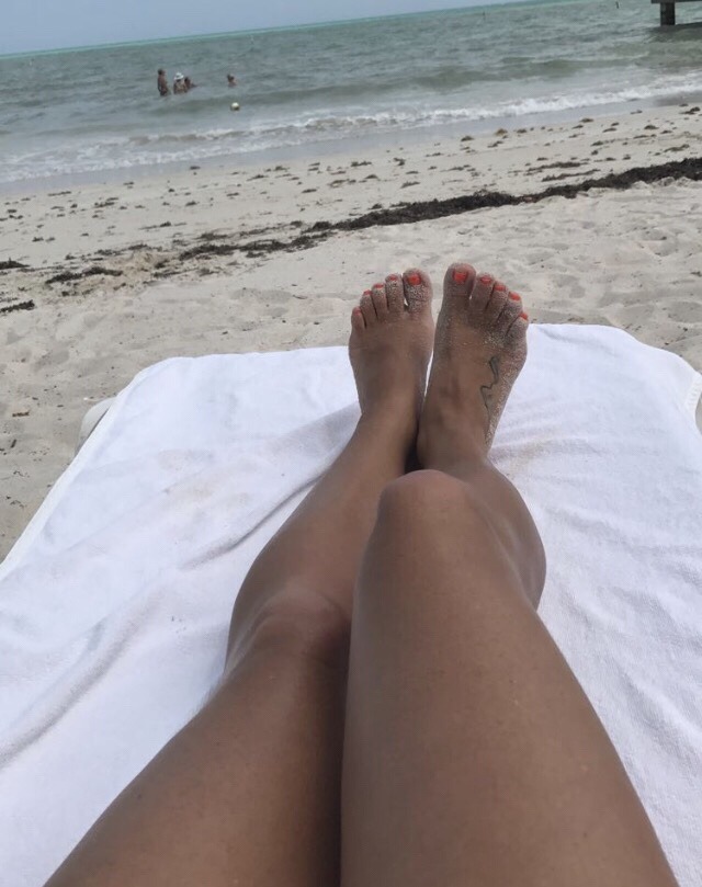 hellomylittlefeets:  Hey! Is anyone still around? This is what I’ve been doing