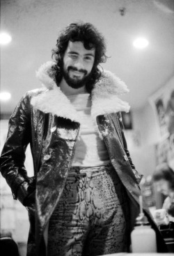 fuckyeahsexyoldrockers:  Cat Stevens 