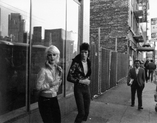 vintageeveryday:  Photos of Cyrinda Foxe with David Bowie on the set of his music video ‘The Jean Genie’, 1972.