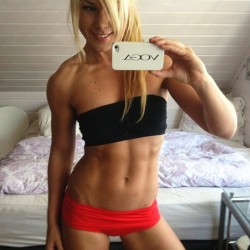 fitgymbabe:  Fit Gym Babes - the Leanest,