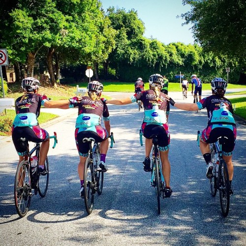 pedalitout: Team. We have each other’s backs. #sodelafina #womenscycling by delafinaracing if