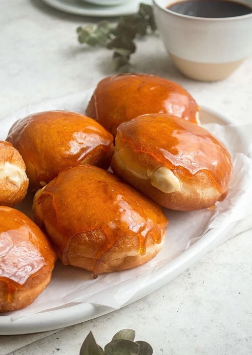 fullcravings:  Crème Brûlée Donuts