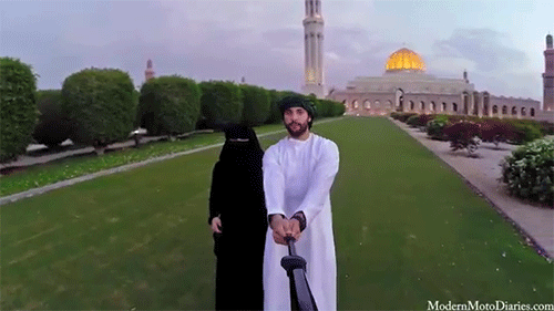 huffpostworld:  This guy got to make the most epic around-the-world selfie video,