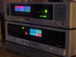 cassetteplayers:  JVC KD-V400 