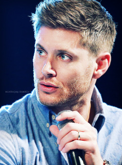 mishnjay:  Jensen at JIBcon 2014 [x] 