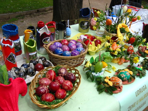 goldisblood:Egg decoration in Slavic cultures originated in pagan times“Egg decoration in Slavic cul