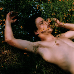 voulair:  Simon Nessman photographed by Bruce