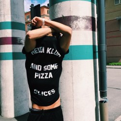 loveforfr:  Sunday mood ✌🏻️🍕 Shirt