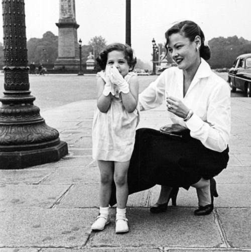 twixnmix: Gene Tierney and her daughter Christina in Paris, September 1951.    Photos by Walter Car