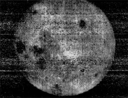 spaceintruderdetector:  lunik soviet moon