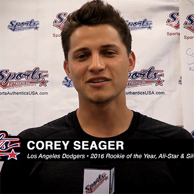 uruguaynt:  sports authentic x corey seager bonus: 