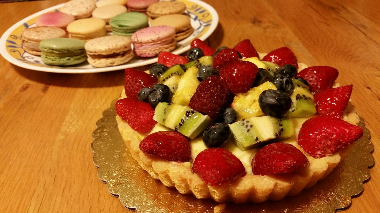 sorarts:  My macarons and birthday tart♡♡♡