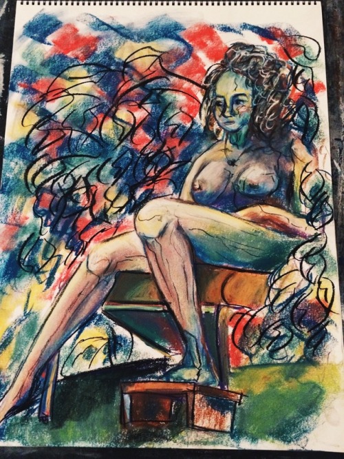 elloellerose:Figure drawing in color. Chalk on paper.