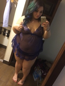 kalaxstatic:  Can we talk about how great I looked on those two nights?! Fat babe lingerie hotel selfies for your viewing pleasure.  Cutie tootie.