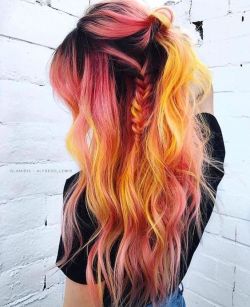 cute-colored-hair:   COLORED HAIR BLOG 🍭my