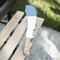 grandtheft-autotune:  solid-shane:  albotas:  This is a machete spatula.  paging Danny Trejo  Danny Trejo in Barbecue With A Vengeance