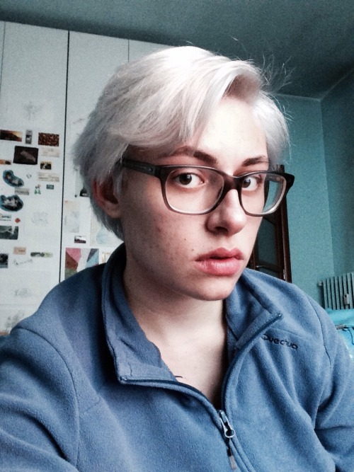 i look very angelic in my freshly bleached hair don’t i