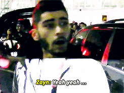 lolyals-blog:  zayn fighting with the paparazzi that dragged niall to the ground x
