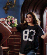 gulcharray:    favorite character wardrobes ↳ alia arora (shaandaar, 2015)    