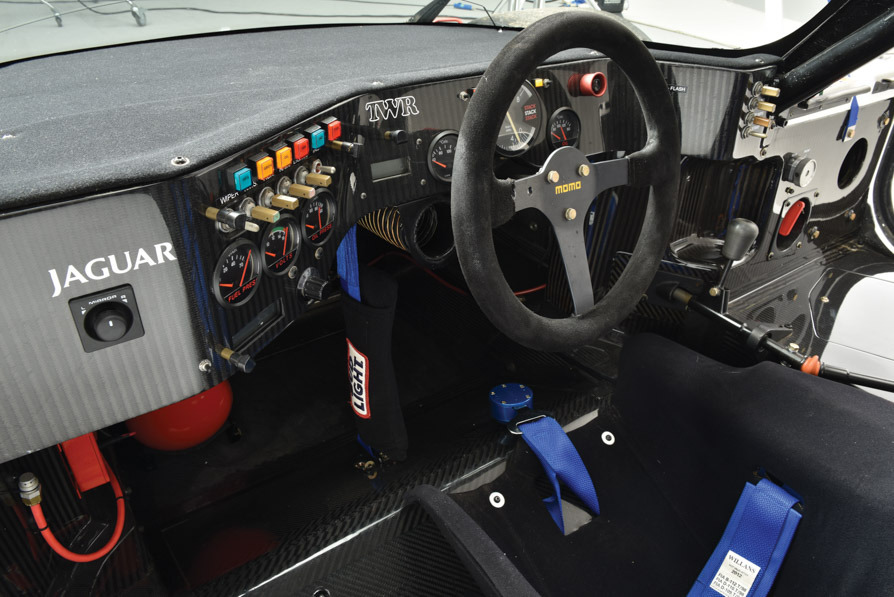 collaverglas:  1988 Jaguar XJR-9