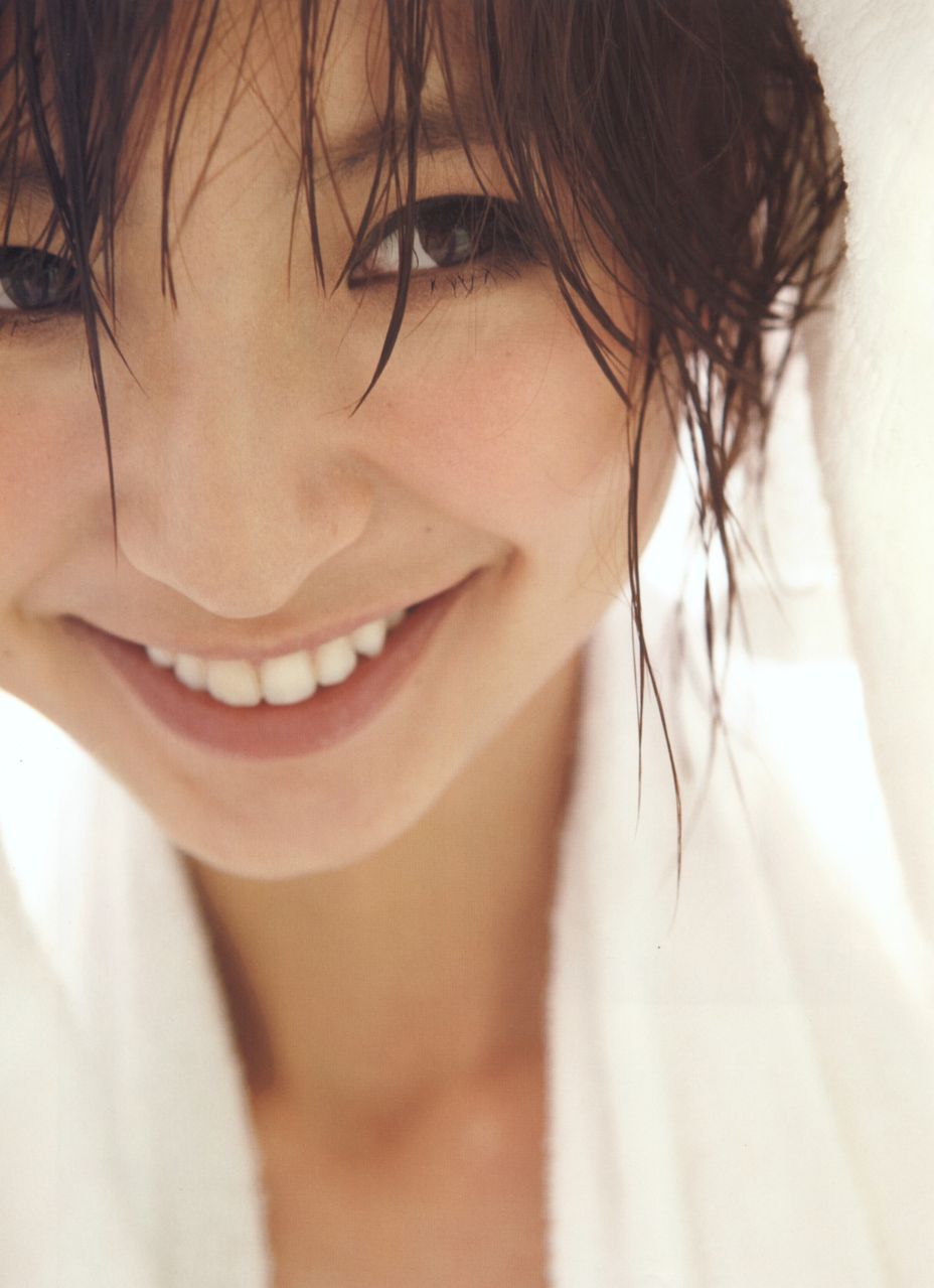 chong2-ho1:  Mariko Shinoda : 篠田麻里子 
