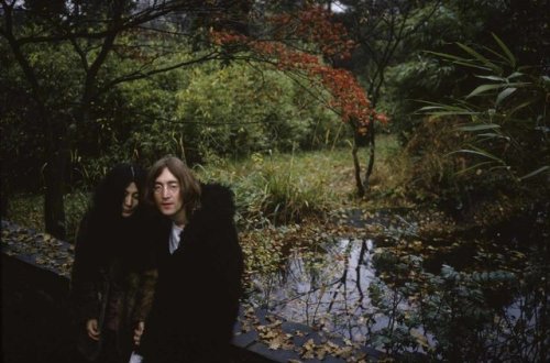 thesongremainsthesame: John Lennon and Yoko Ono photographed by Susan Wood, December 1968.