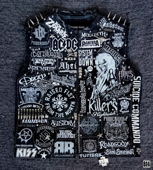  Update on the battle jacket front, bye Gene and welcome to all the other bands! 