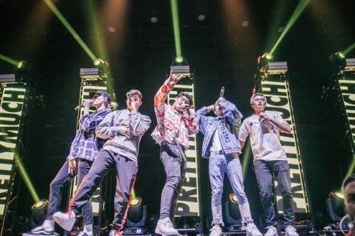 sharkboymara: prettymuch Who you tryna spend your summer on?