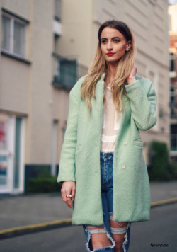 carameul:  It’s spring at Sheinside!!Mint coatPerks of Sheinside:Cheap &amp; affordable clothesGood qualityFREE WORLDWIDE SHIPPING + 30% off your first orderWhat are you waiting for? Click here to check out all of its clothes