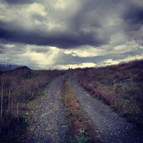 You won’t walk away, won’t you? #steppe #sadness (Ankara, Turkey) https://www.instagram.