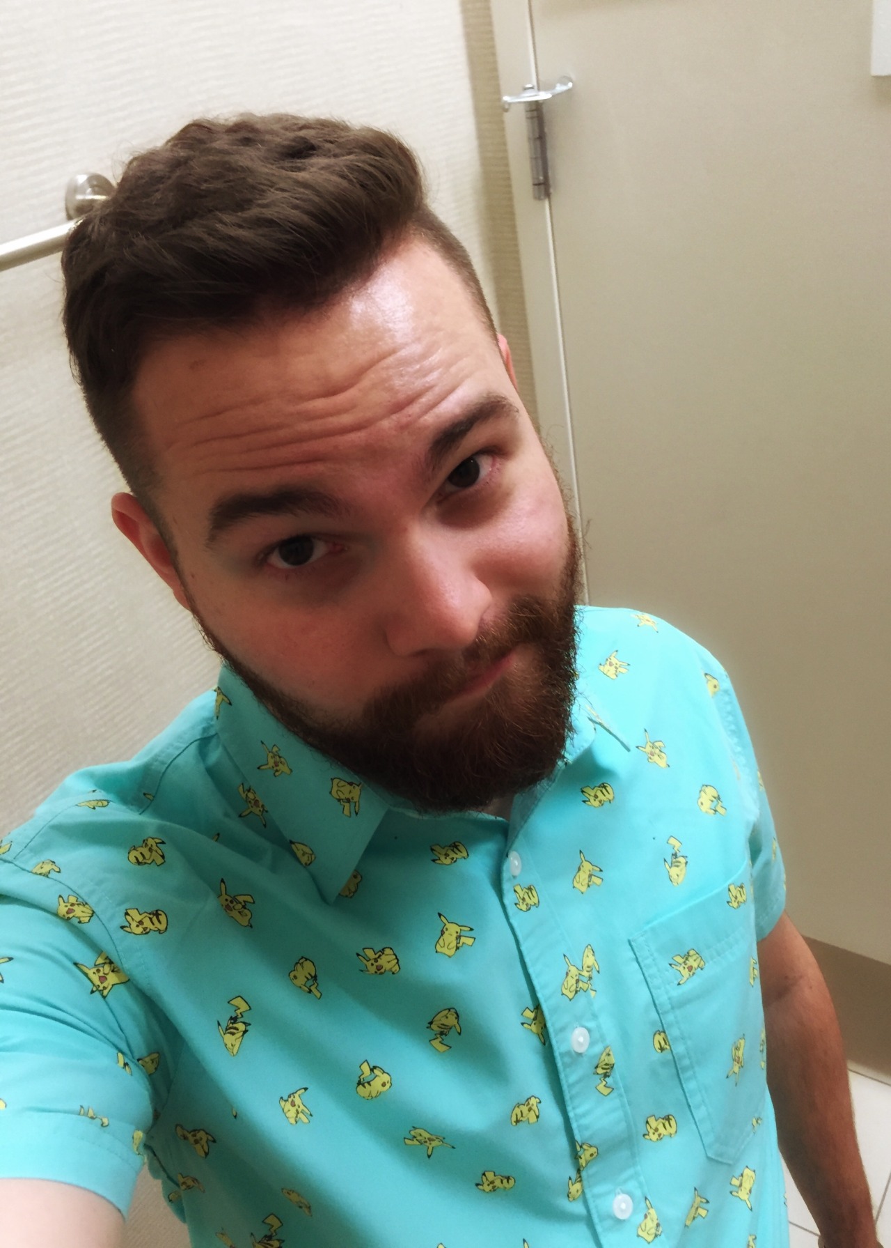 mister-moscato:  While shopping I found this amazing shirt, and then goofed around