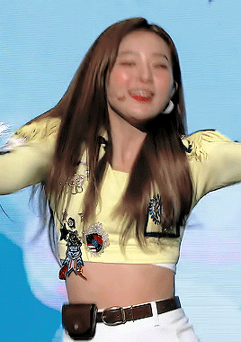 jihyolegend:seulgi 180824 #PowerUpGoodbyeStage