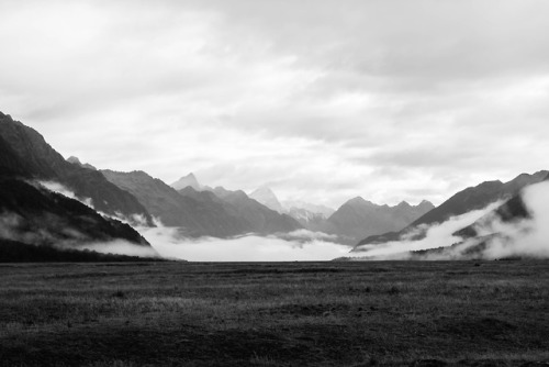 aratrikag05: Eglinton Valley, Fiordland National Park.New Zealand Camera: Nikon D5200 (18-55mm lens)