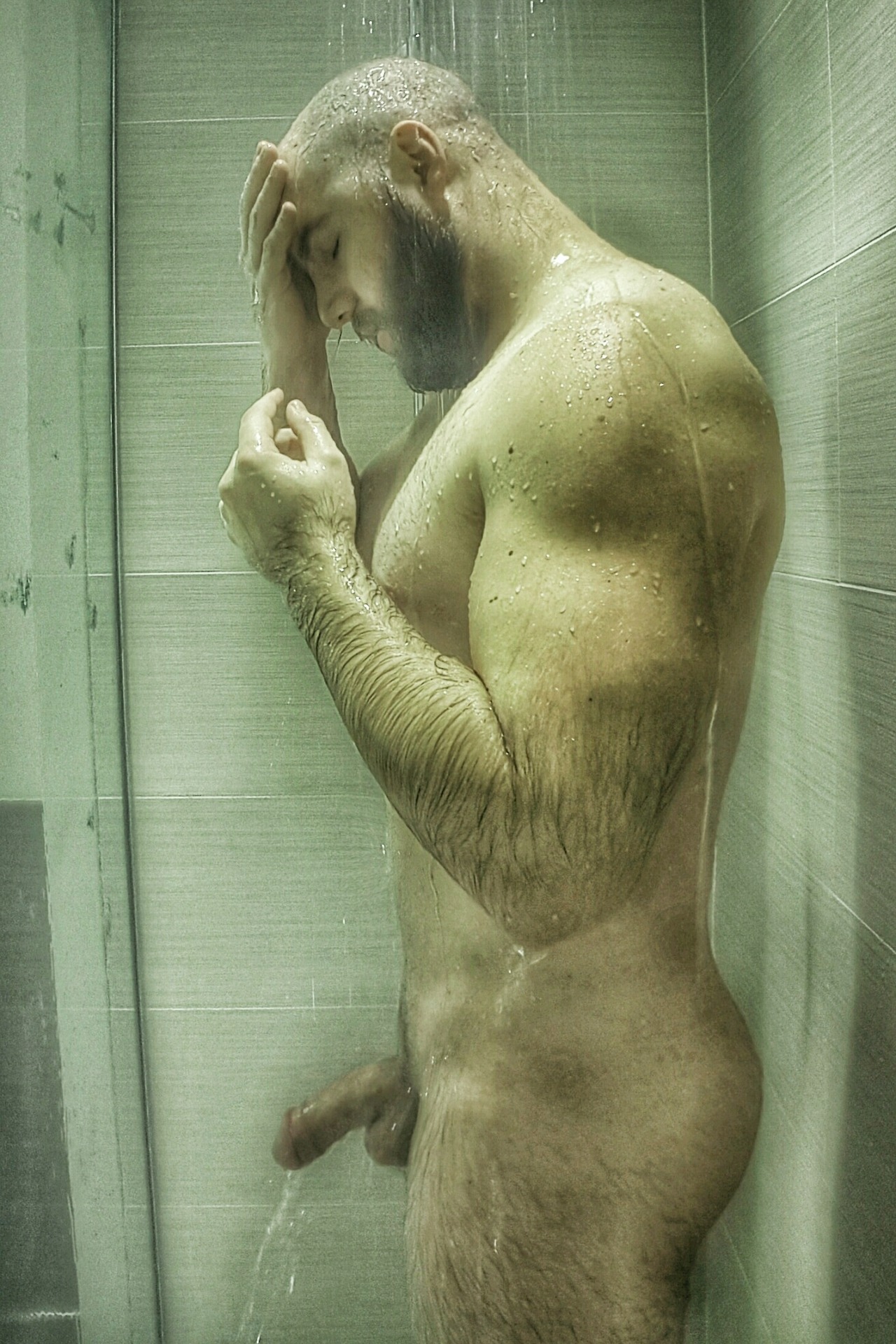 dadsboysbears: dadsboysbears: Lots of Dads Boys Bears Musclebears Redheads Black