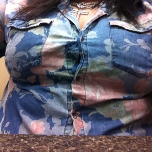 biggirliscute:  My shirts NEVER ever button up right #Myself