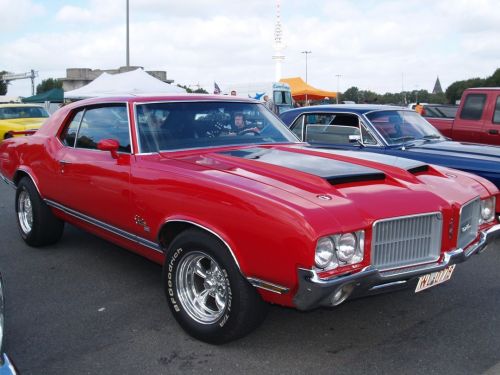 Oldsmobile Cutlass ca 1970-71 . #autos #auto #fotagrafie #autofotos #oldtimer #oldcar #oldcars #olds