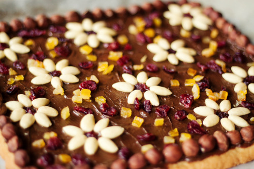 lamus-dworski:Mazurek* - a type of an Easter cake from Poland.It’s typically thin and very sweet: pr