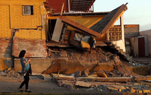 davod:  Earthquake off the coast of Chile (via The Big Picture)  A powerful 8.2 magnitude earthquake hit the Chile coast late April 1 that caused a small tsunami. Six people died and over 900,00 residents were evacuated along the coast. Strong aftershocks