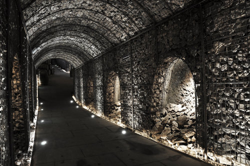 Yu Geng Shan Private Cellar - Shanghai GodolphinSet in an old bunker beneath a former British Consul