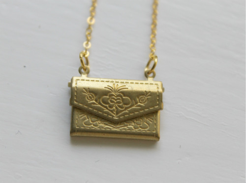jeziejewelry:Love Letter Necklace from Jezie Jewelry: the envelope opens to reveal a secret mes