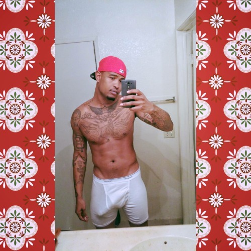 celebrityeggplant:  I like when is see these pictures come across my dashboard and my old blog isn’t the original source. Last time I give some goods without tagging LOL.