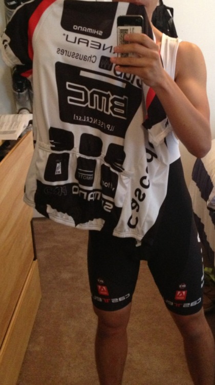 alphajock: A blast of cycling pics to celebrate a completion of a 30 mile ride phew One hot Jock who