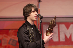 onthisfrozensea-weslide: Jake Bugg collects the Best Solo Artist Award on stage during the NME Awards 2015