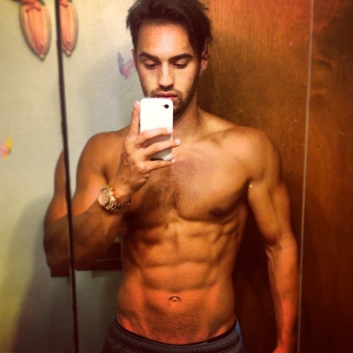 My abdominal veins are becoming more visible! . But totally felt bloated today. Hopefully tomorrow a