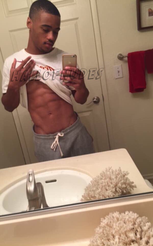 hall-of-nudes:  Babe boy
