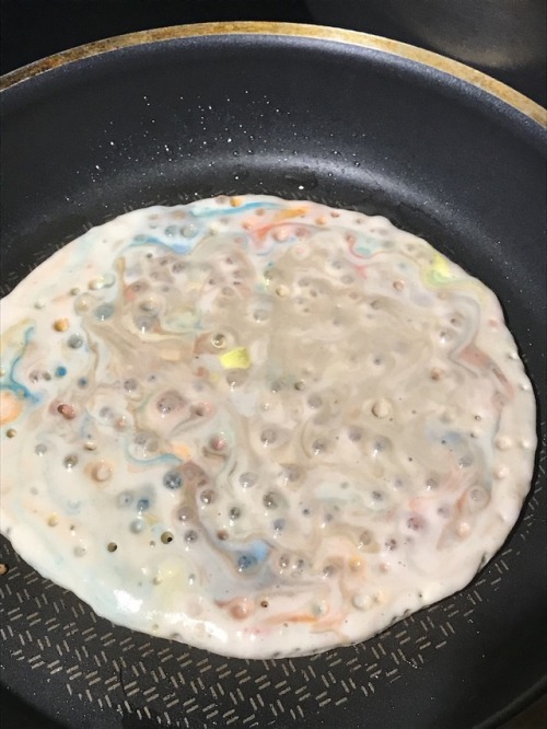 so i made m&amp;m pancakes b/c i am a) a good cook b) just a fucking child 